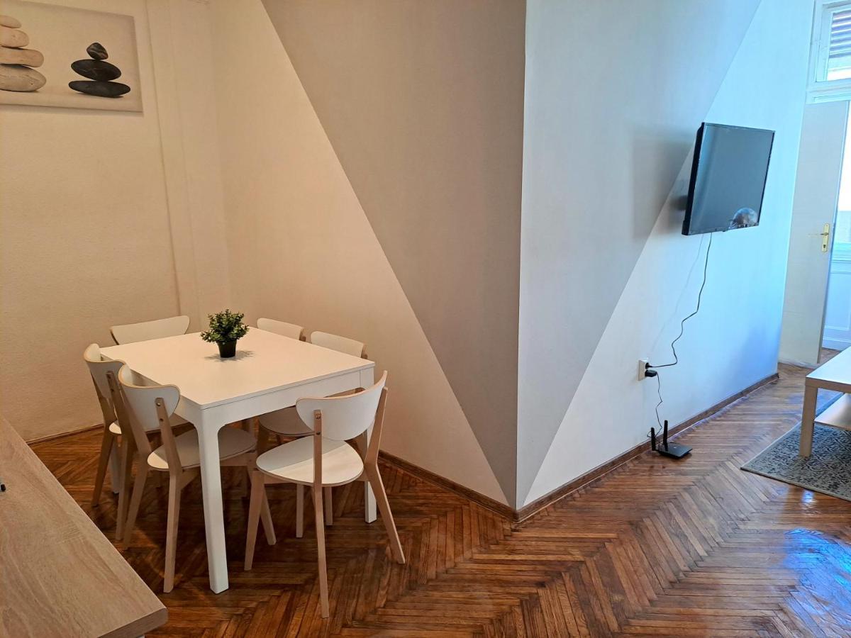 Emerald Apartment Budapest Esterno foto