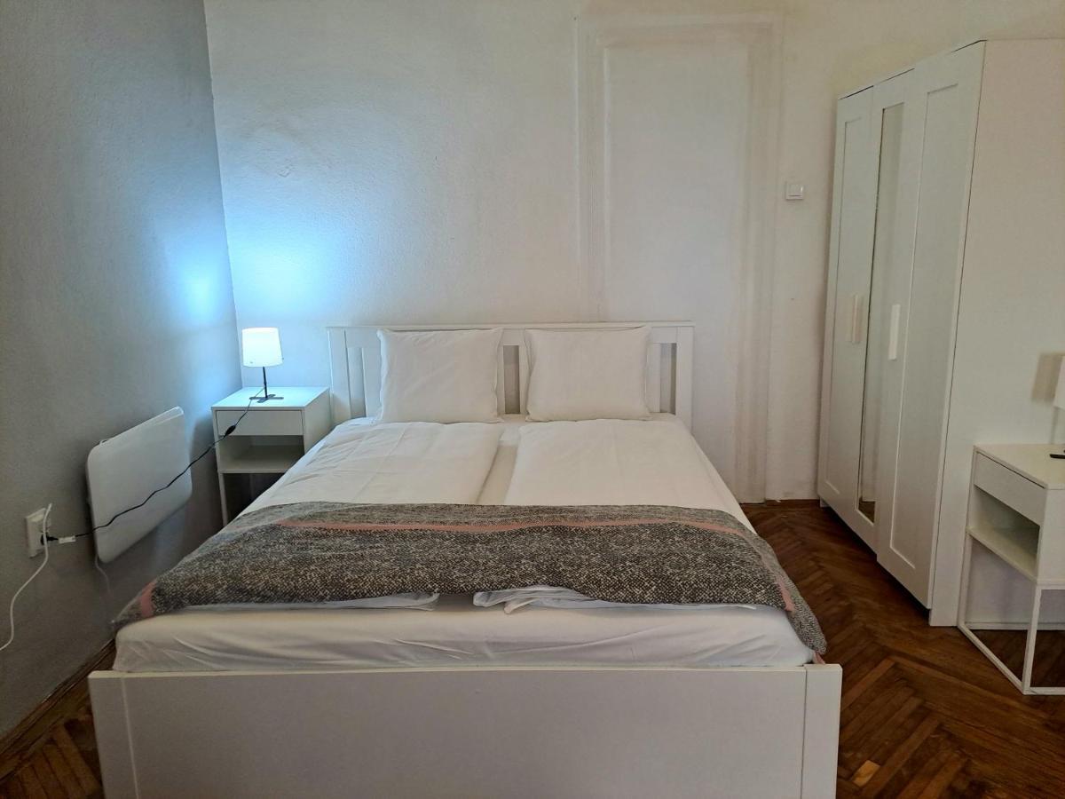 Emerald Apartment Budapest Esterno foto