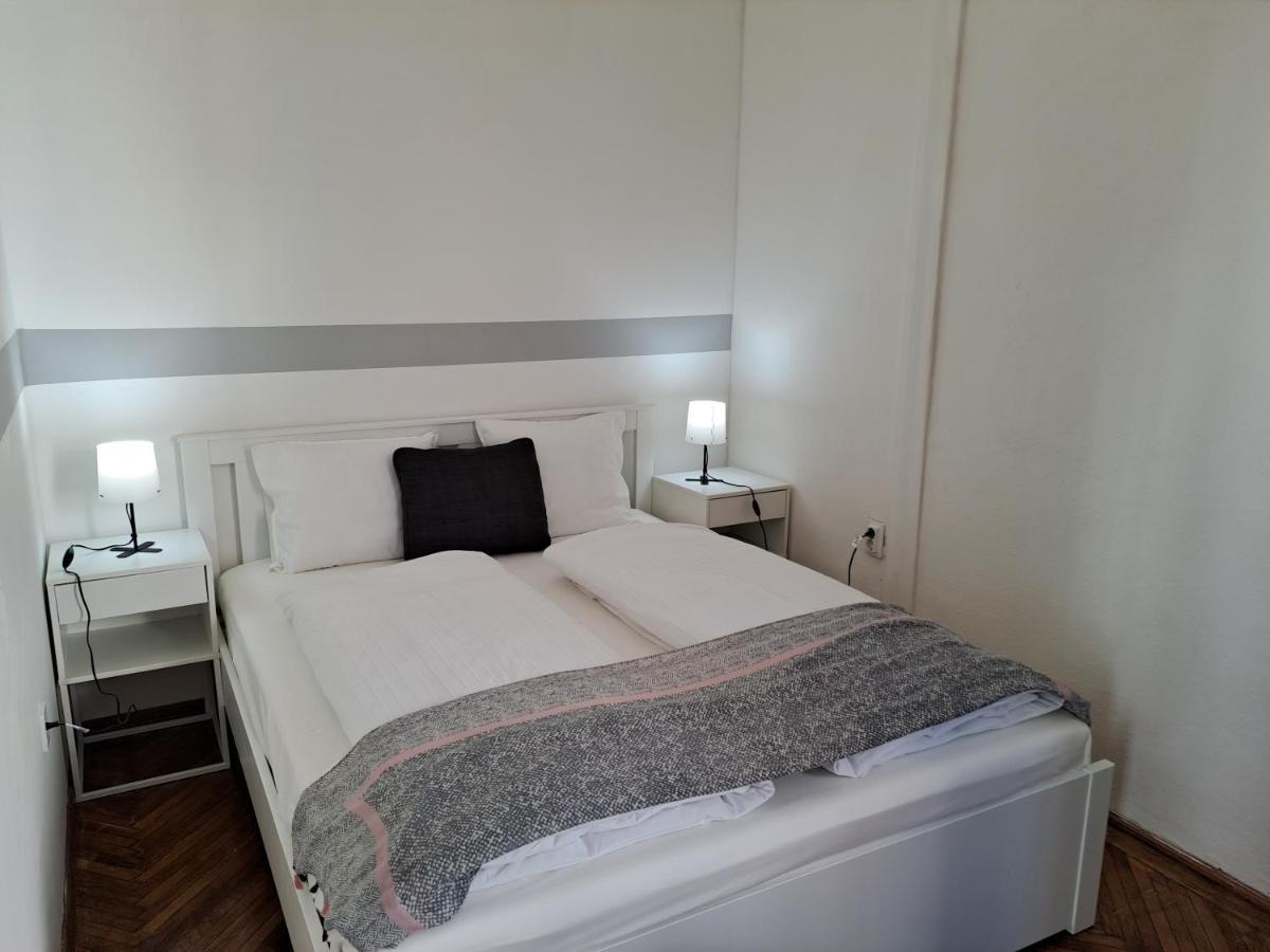Emerald Apartment Budapest Esterno foto