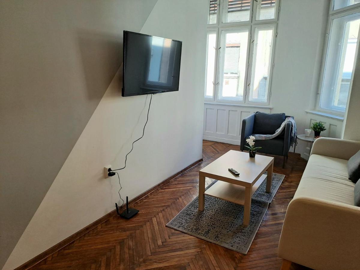 Emerald Apartment Budapest Esterno foto