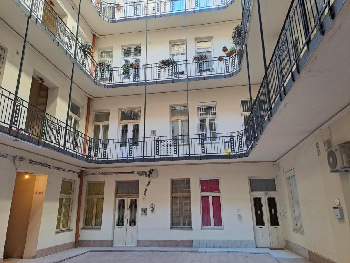 Emerald Apartment Budapest Esterno foto