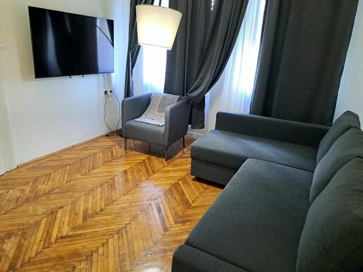 Emerald Apartment Budapest Esterno foto