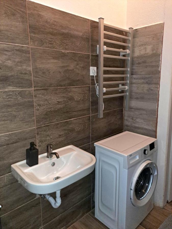 Emerald Apartment Budapest Esterno foto
